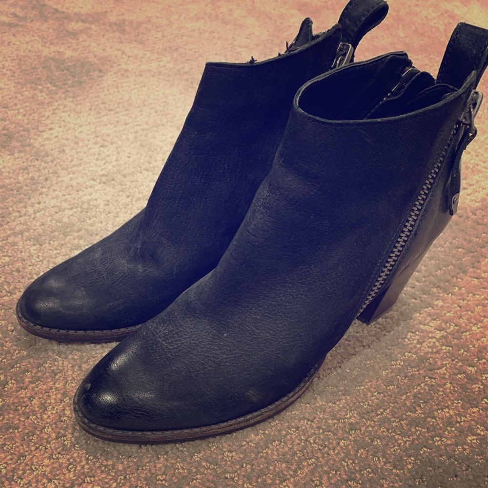Dolce vita booties